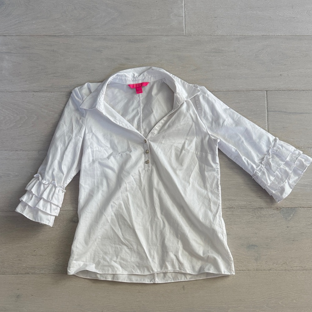 Lilly Pulitzer White Blouse with Ruffled Sleeves - S